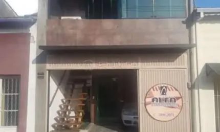 CASA 3 DORMITÓRIOS SENDO 3 SUITES COM PONTO COMERCIAL PRÓXIMO AO CENTRO DE JACAREÍ