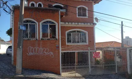 CASA 5 DORMITÓRIOS SENDO 3 SUITES BAIRRO VILLA FORMOSA JACAREÍ