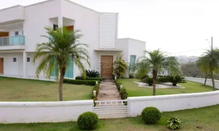 Casa em condominio 05 quantos sendo 04 suites - lago dourado - jacareí sp