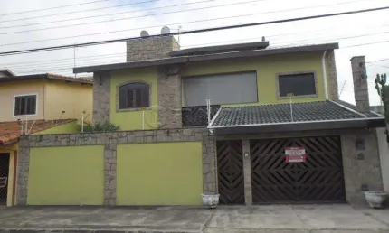 CASA 4 DORMITÓRIOS SENDO 1 SUÍTE BAIRRO JARDIM SANTA MARIA JACAREÍ