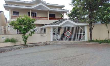 CASA 4 DORMITÓRIOS SENDO 3 SUITES BAIRRO VILLA BRANCA JACAREÍ