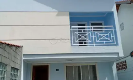 Linda Casa Sobrado de 3 dorms - Condomínio Jardim Itapuã - Galo Branco - São José dos Campos