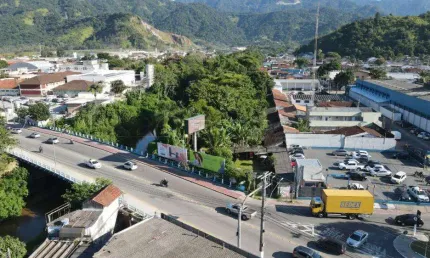 TERRENO COM 11.469,68 M² A VENDA NO CENTRO DE CARAGUATATUBA