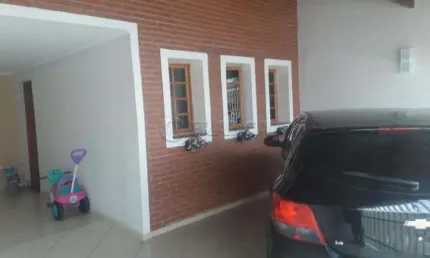 Casa com 3 quartos à venda no Parque Brasil, Jacareí 