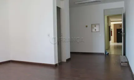 Oportunidade! Sala Comercial no Edifício VIP CENTER ? Centro de São José dos Campos