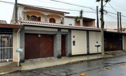 Oportunidade Imperdível: Casa de 5 Dormitórios e 2 Suítes no Jardim Ismênia ? Excelente Localização