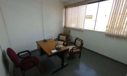 SALA COMERCIAL EM CONDOMÍNIO 48m² REGIÃO CENTRAL - JACAREÍ