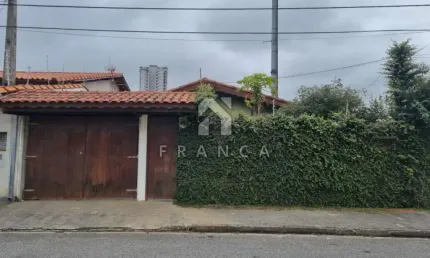 CASA 3 DORMITÓRIOS SENDO 1 SUÍTE  - BAIRRO CIDADE JARDIM - JACAREÍ