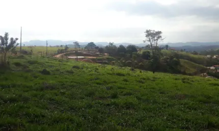 Terreno à venda no Veraneio Irajá, Jacareí 