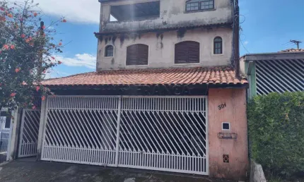 CASA 4 DORMITÓRIOS SENDO 2 SUÍTE - JARDIM DAS INDUSTRIAS - JACAREÍ