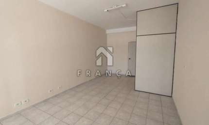 Sala comercial à venda no Jardim Pereira do Amparo, Jacareí 