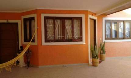 CASA TÉRRA LOTE INTEIRO COM 3 DORMITORIOS, SUITE! NO JARDIM DAS INDUSTRIAS!!!