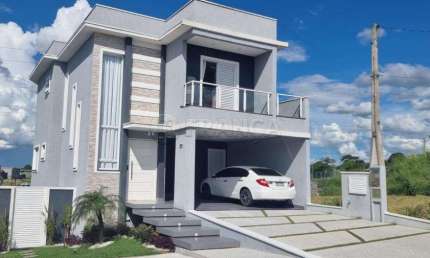 Casa Condomínio com 3 suítes em condomínio - Golden Park - Jacareí