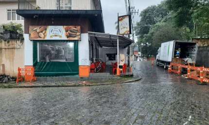 Sala comercial à venda no Jardim Siesta, Jacareí 