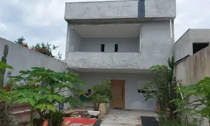 CASA DE 2 DORMITÓRIOS SENDO 1 SUÍTE - PARQUE DOS SINOS - JACAREÍ