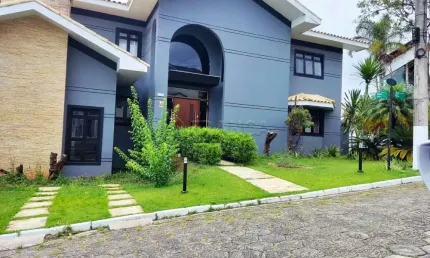 Casa em condomínio fechado com 5 quartos à venda no Jardim Coleginho, Jacareí 