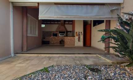 Casa com 3 quartos para alugar no Loteamento Villa Branca, Jacareí 