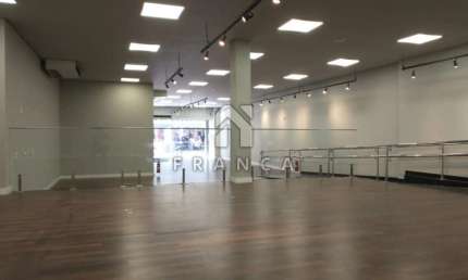 PONTO COMERCIAL CENTRO DE JACAREÍ COM APROXIMADAMENTE 300 M²