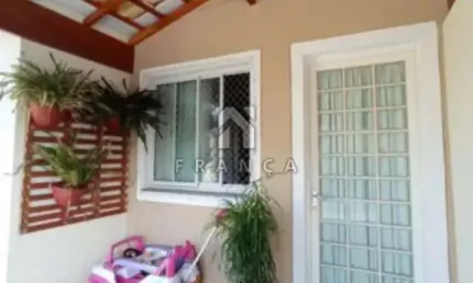 CASA EM CONDOMINIO 02 DORMITÓRIOS SENDO 01 SUITE  - JARDIM MARCONDES JACAREI SP