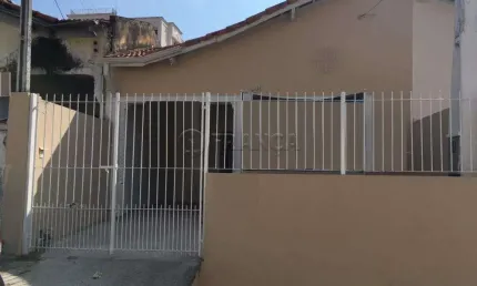 CASA 3 DORMITÓRIOS SENDO 1 SUÍTE - CENTRO - JACAREÍ