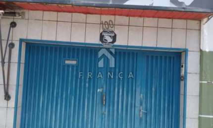 Casa com 3 quartos para alugar no Centro, Jacareí 