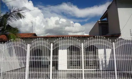 Casa com 3 quartos à venda na Cidade Jardim, Jacareí 
