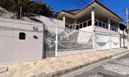 Casa/Padrão - Residencial - No bairro Jardim Altos de Santana I
