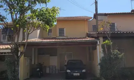 CASA 3 DORMITÓRIOS SENDO 1 SUÍTE CONDOMÍNIO BOSQUE DOS IPÊS