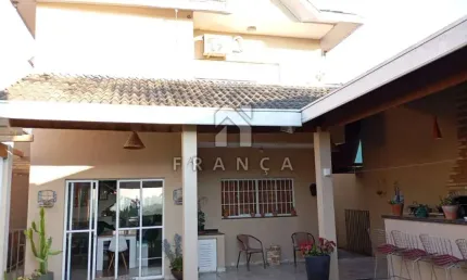 Casa com 3 quartos à venda no Jardim Terras de Santa Helena, Jacareí 