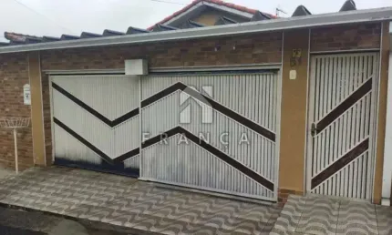 Casa/Padrão - No bairro Jardim Nova Esperança - Com edicula