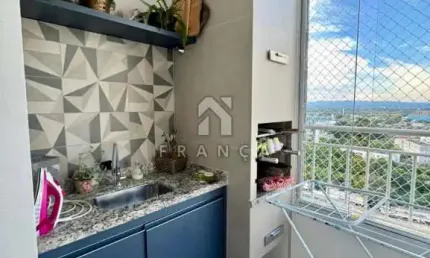 Lindo Apartamento no Condomínio Getúlio Vargas ? 3 Dormitórios, Suíte e Varanda Gourmet.