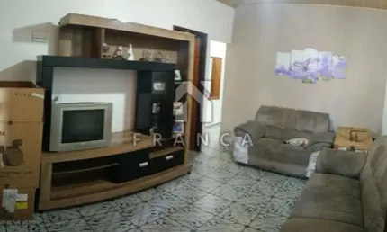 Casa com 3 quartos à venda no Conjunto São Benedito, Jacareí 