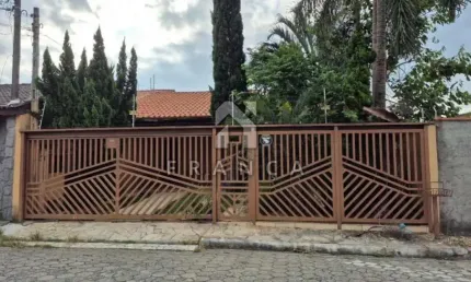 Casa 4 dormitórios sendo 1 suite jardim santa maria em jacareí