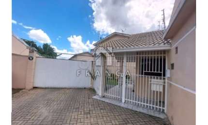 Casa em Condomínio - 2 Dormitórios e 2 suítes - Jardim Emília - Jacareí