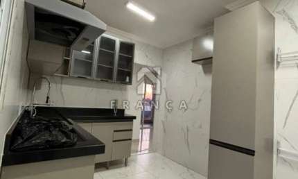 Apartamento com 3 quartos para alugar na Cidade Jardim, Jacareí 