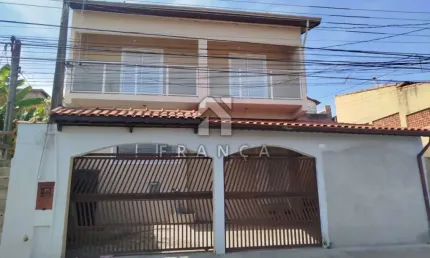 CASA 3 DORMITÓRIOS SENDO 1 SUÍTE BAIRRO JARDIM PRIMAVERA - JACAREÍ