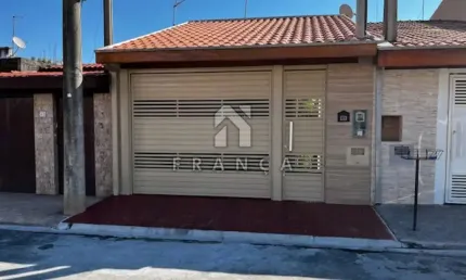 Casa de 2 pavimentos - Parque Santo Antônio - Jacareí/SP