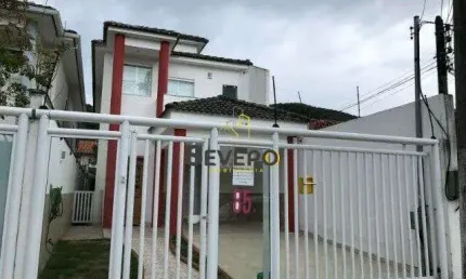 Casa com 3 quartos à venda na Rua Deputado José Luiz Erthal, 85, Piratininga, Niterói