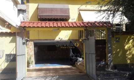 Casa com 4 quartos à venda na Rua Guarapari, 300, Trindade, São Gonçalo