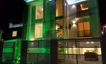 Casa com 4 quartos à venda na Rua Edma Rodrigues Valadão, 525, Camboinhas, Niterói