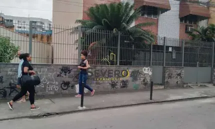 Prédio à venda na Rua Américo Salvatori, Rocha, São Gonçalo