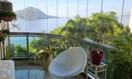 Apartamento de 4 quartos sendo 2 suítes e 3 vagas vista Mar em Icaraí