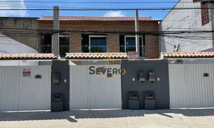 Casa com 2 quartos à venda na Rua Doutor Jurumenha, 5795, Barro Vermelho, São Gonçalo