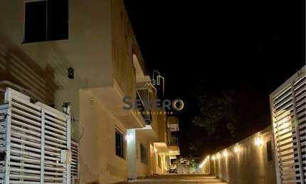 Casa triplex  à venda no bairro São Francisco - Niterói/RJ