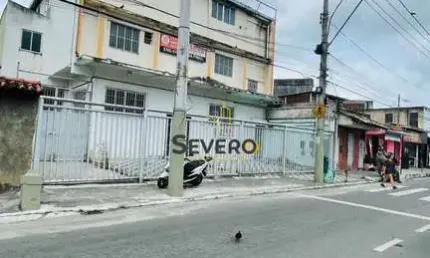 Casa comercial à venda na Rua Gustavo Mayer, 254, Vila Três, São Gonçalo