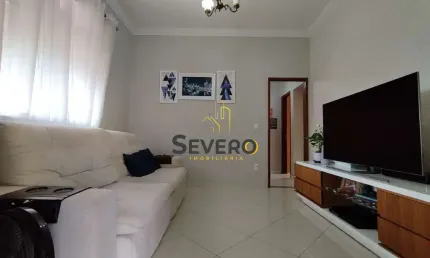 Casa linear de 3 quartos com vagas no cond. Villar Correa