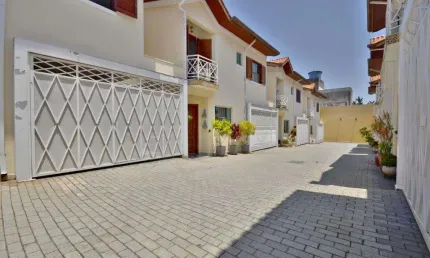 Casa com 3 dormitórios à venda, 107 m² por R$ 745.000,00 - Vila Sônia - São Paulo/SP