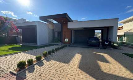 Casa com 4 dormitórios à venda, 258 m² por R$ 2.400.000,00 - Condomínio Gran Royalle - Lagoa Santa/MG