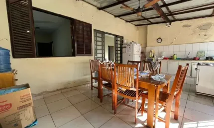 Casa com 4 quartos à venda na Vila Independência, Piracicaba  por R$ 350.000