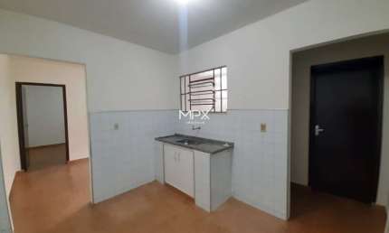 Casa com 1 quarto para alugar no Paulista, Piracicaba  por R$ 900